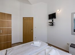 Adriatic Island Sea View Apartments