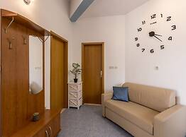 Adriatic Island Sea View Apartments