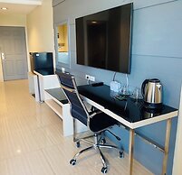 Avana X The Cross Residence