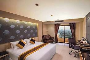 Avana X The Cross Residence