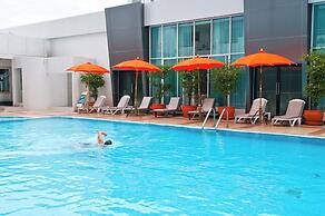 Avana X The Cross Residence