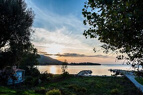 Nikolas House Beside the sea Next to Lefkada
