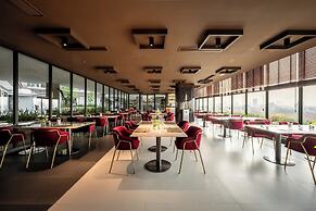 Royal Platinum Condo by Soben Homes