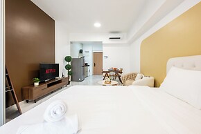 Royal Platinum Condo by Soben Homes