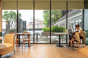 Royal Platinum Condo by Soben Homes