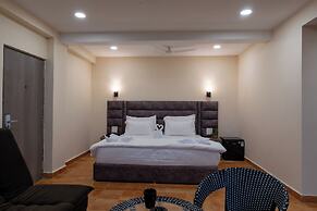 Evoke Express Candolim