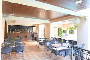 Evoke Express Candolim