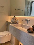 Tree O'clock Pool Villa - Phuket