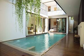 Tree O'clock Pool Villa - Phuket