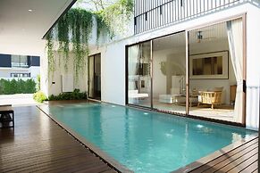 Tree O'clock Pool Villa - Phuket