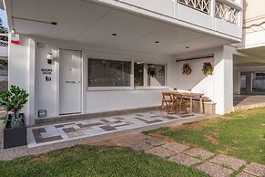 Glyfada Coastside Apartment