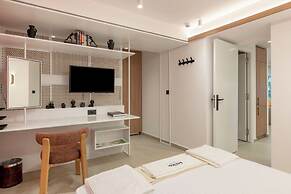 Glyfada Coastside Apartment