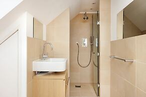 Superb Flats in the Heart of Edinburgh