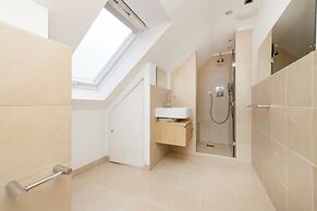 Superb Flats in the Heart of Edinburgh