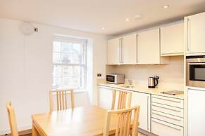 Superb Flats in the Heart of Edinburgh