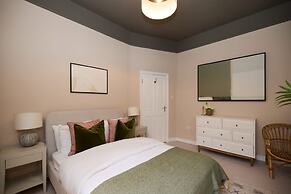 The Maida Hill Hideout - 2bdr Flat With Courtyard