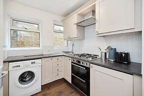 The Maida Hill Hideout - 2bdr Flat With Courtyard