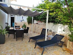 Appartamento Olive Garden Ac Wifi Hvar