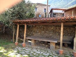 260m2 Unique Mountain House in Lilea Parnasos