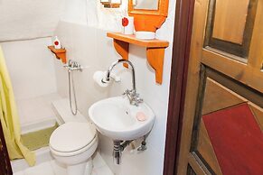 260m2 Unique Mountain House in Lilea Parnasos