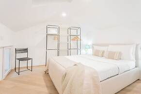 Borsieri Como Apartments with Parking