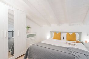 Borsieri Como Apartments with Parking