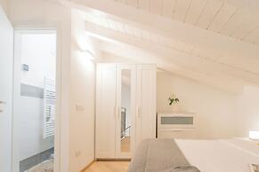 Borsieri Como Apartments with Parking