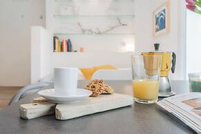 Borsieri Como Apartments with Parking