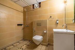 The Hosteller Mussoorie, Mall Road