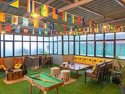 The Hosteller Mussoorie, Mall Road