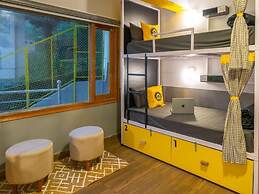 The Hosteller Mussoorie, Mall Road