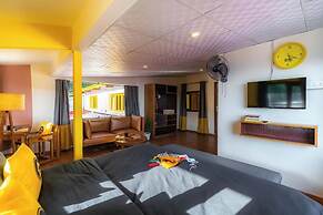 The Hosteller Mussoorie, Mall Road