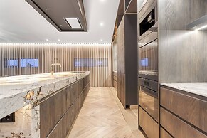 Glamorous & Stylish Getaway