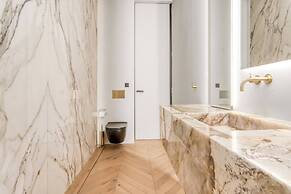 Glamorous & Stylish Getaway