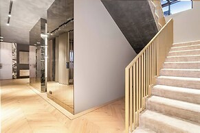 Glamorous & Stylish Getaway