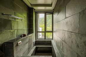 Sunrise Hot Spring Hotel