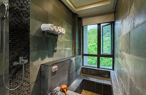 Sunrise Hot Spring Hotel