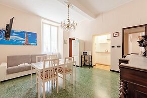 Bright flat near Porto Antico