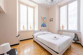 Bright flat near Porto Antico