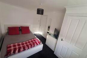 Cozy Shotts House With 2 Bedrooms