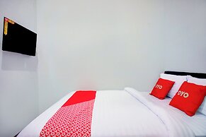 Hotel O Krakatau Near Universitas Muhammadiya Sumatra Utara ( UMSU )