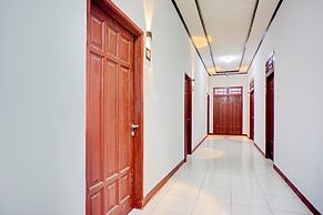 Hotel O Krakatau Near Universitas Muhammadiya Sumatra Utara ( UMSU )