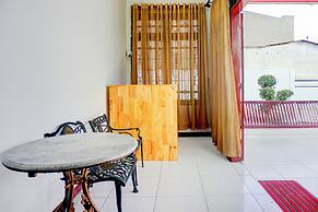 Hotel O Krakatau Near Universitas Muhammadiya Sumatra Utara ( UMSU )