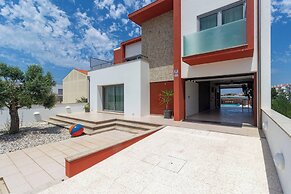 House With Heated Pool all Year Round
