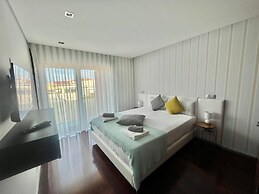 House With Heated Pool all Year Round