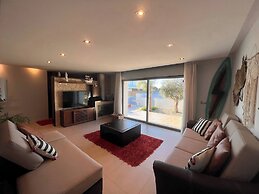 House With Heated Pool all Year Round