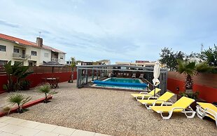 House With Heated Pool all Year Round