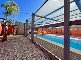 House With Heated Pool all Year Round