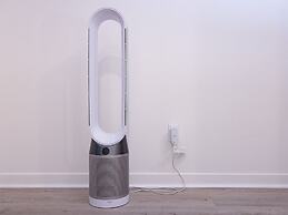 Modern Designer Stay Bright Chic Spacious