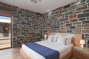 Turtulli Castle Stone Villa 2 - Private Pool Oasis